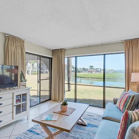 Edgewater Golf Villa 304